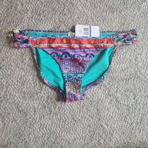 Nwt. Jessica Simpson bikini bottom.  Xl